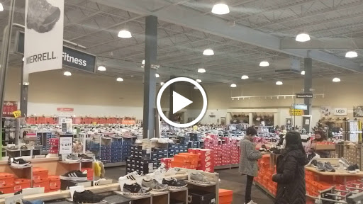 Shoe Store «DSW Designer Shoe Warehouse», reviews and photos, 8502 Eager Rd, Brentwood, MO 63144, USA