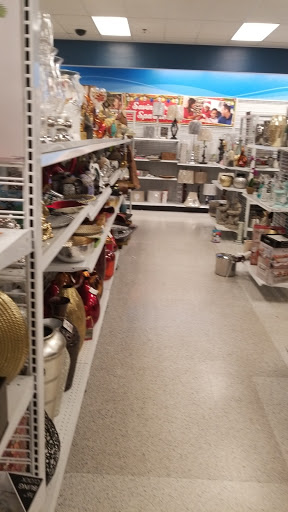 Clothing Store «Ross Dress for Less», reviews and photos, 46301 Potomac Run Plaza, Sterling, VA 20164, USA