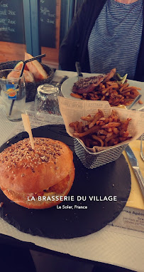 Hamburger du Restaurant de grillades La brasserie du village à Le Soler - n°4