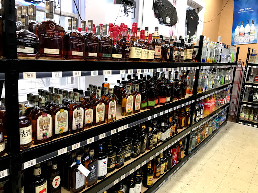 Liquor Store «Longhorn Liquor Store», reviews and photos, 223 NW Broad St, Murfreesboro, TN 37130, USA
