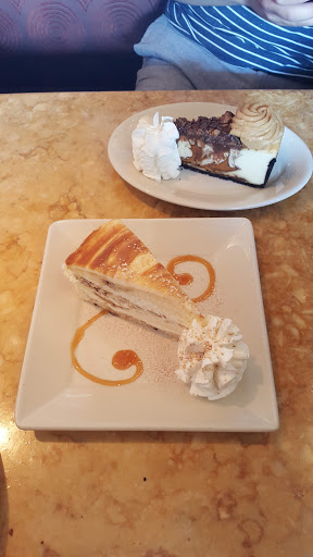 Restaurant «The Cheesecake Factory», reviews and photos, 250 Granite St, Braintree, MA 02184, USA