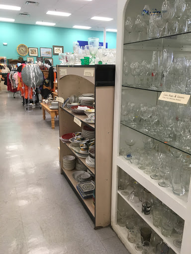 Thrift Store «Humane Society Thrift Store», reviews and photos, 4445 20th St, Vero Beach, FL 32966, USA