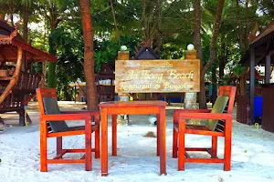 Ao Thong Beach Bungalows & Restaurant image