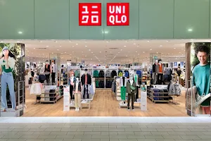 UNIQLO Coquitlam Centre image