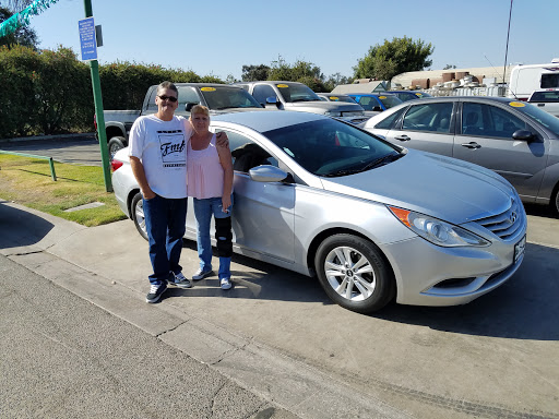 Used Car Dealer «Dollar Bill Auto Sales», reviews and photos, 1234 E Center Ave, Visalia, CA 93292, USA