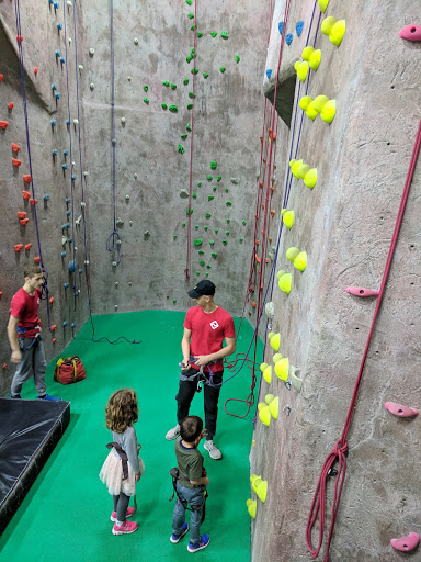 Rock Climbing Gym «The Cliffs at Valhalla», reviews and photos, 1 Commerce St, Valhalla, NY 10595, USA