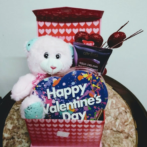 Florist «Rialto Florist», reviews and photos, 114 S Riverside Ave, Rialto, CA 92376, USA