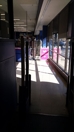 Auto Parts Store «Pep Boys Auto Parts & Service», reviews and photos, 10231 Lakewood Blvd, Downey, CA 90241, USA