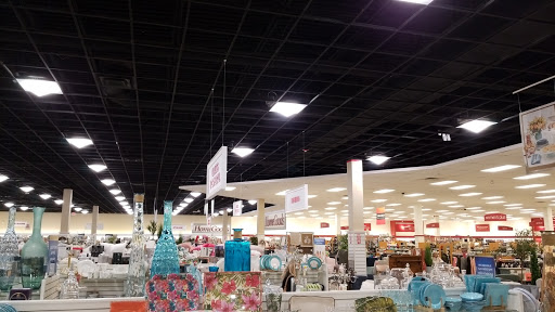 Department Store «T.J. Maxx & HomeGoods», reviews and photos, 80 S Tunnel Rd, Asheville, NC 28805, USA