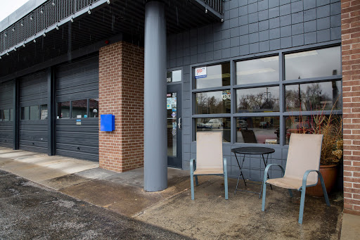 Auto Repair Shop «Dale Feste Automotive», reviews and photos, 1801 Mainstreet, Hopkins, MN 55343, USA