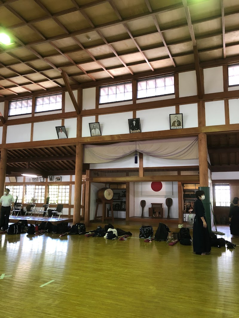 勝央町武道館（養徳館）