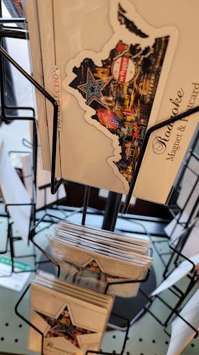 Grocery Store «Roanoke Natural Foods Co-op: Downtown Roanoke», reviews and photos, 1 Market Square SE #115, Roanoke, VA 24011, USA