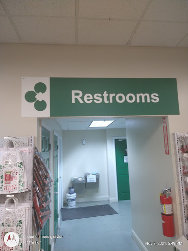 Discount Store «Bargain Hunt», reviews and photos, 250 John W Morrow Jr Pkwy #100, Gainesville, GA 30501, USA