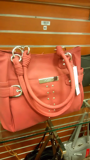 Stores to buy women's shoulder bag Pittsburgh