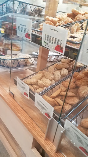 Grocery Store «Earth Fare North Canton», reviews and photos, 3939 Everhard Rd NW, North Canton, OH 44709, USA