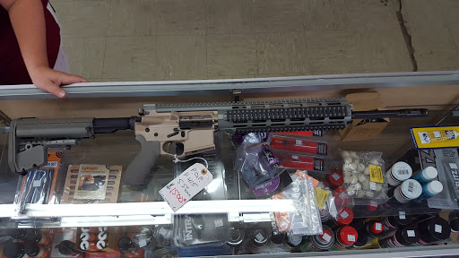 Pinto's Gun Shop
