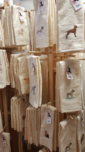 Pet Supply Store «Bark Harbor», reviews and photos, 150 Main St # 3, Bar Harbor, ME 04609, USA