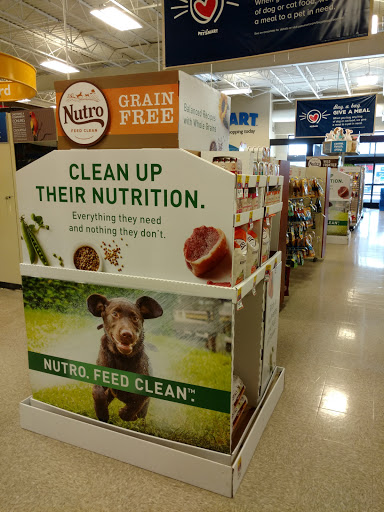 Pet Supply Store «PetSmart», reviews and photos, 400 S State Rd, Springfield, PA 19064, USA