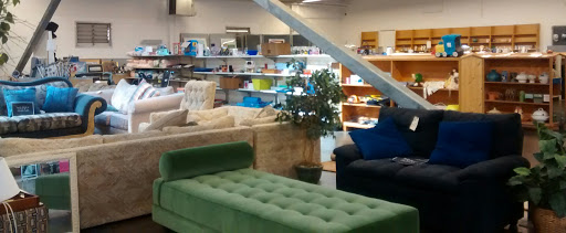 Thrift Store «St. Vincent de Paul Thrift Store & Donation Center, Fremont», reviews and photos, 3777 Decoto Rd, Fremont, CA 94555, USA