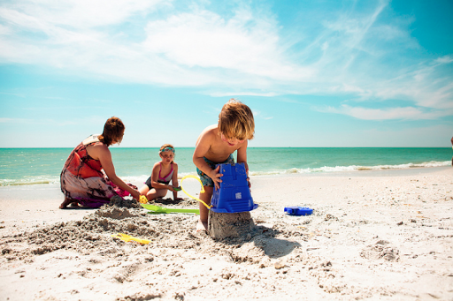 Nannies By the Beach - The most caring from all nanny agencies in Sydney