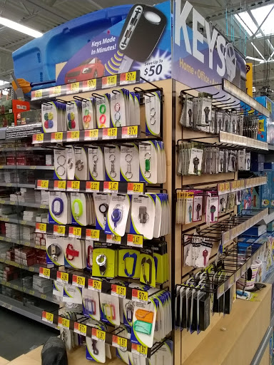 Discount Store «Walmart», reviews and photos, 2140 Bloomingdale Ave, Valrico, FL 33596, USA