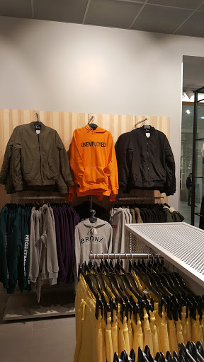 Shopping Mall «Dartmouth Mall», reviews and photos, 200 N Dartmouth Mall, Dartmouth, MA 02747, USA