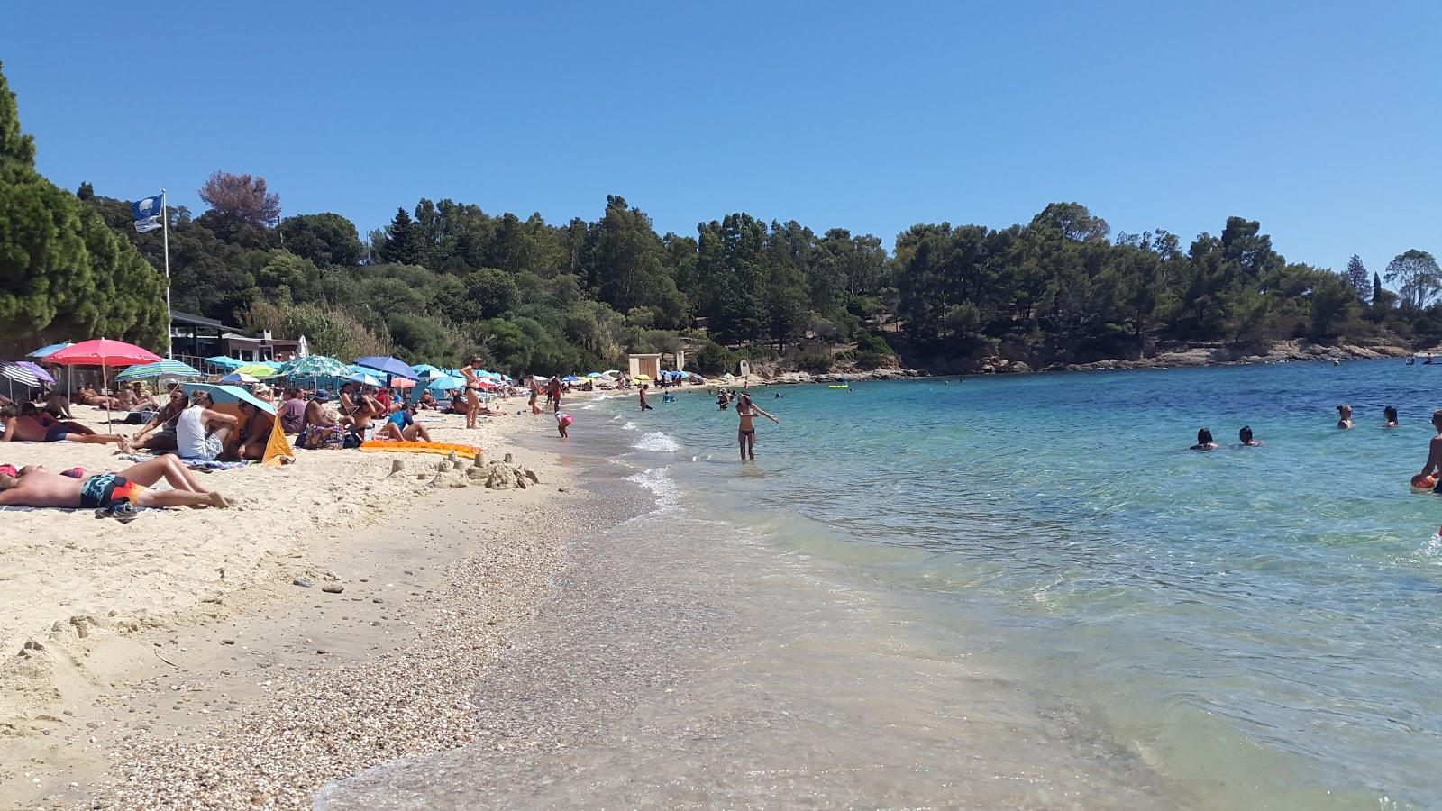 Foto von Dimple beach - beliebter Ort unter Entspannungskennern