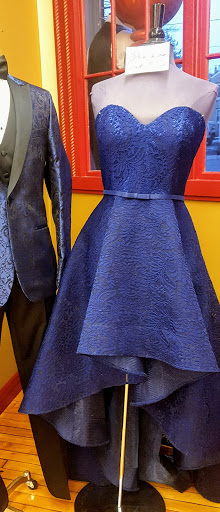 Bridal Shop «Sue Ames Bridal Outlet», reviews and photos, 202 N 10th St, Allentown, PA 18102, USA