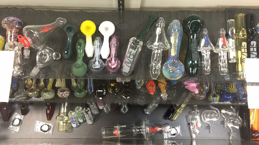 Tobacco Shop «Hwy 6 Smoke N Night Smoke Shop», reviews and photos, 7730 Hwy 6, Houston, TX 77083, USA