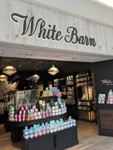 The White Barn Candle Co.