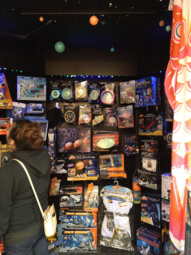 Book Store «Ambassador Toys», reviews and photos, 2 Embarcadero Center #6, San Francisco, CA 94111, USA