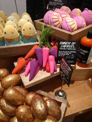 Cosmetics Store «Lush», reviews and photos, 125 Westchester Ave, White Plains, NY 10601, USA