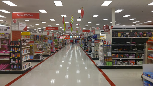 Department Store «Target», reviews and photos, 401 W Irving Park Rd, Wood Dale, IL 60191, USA