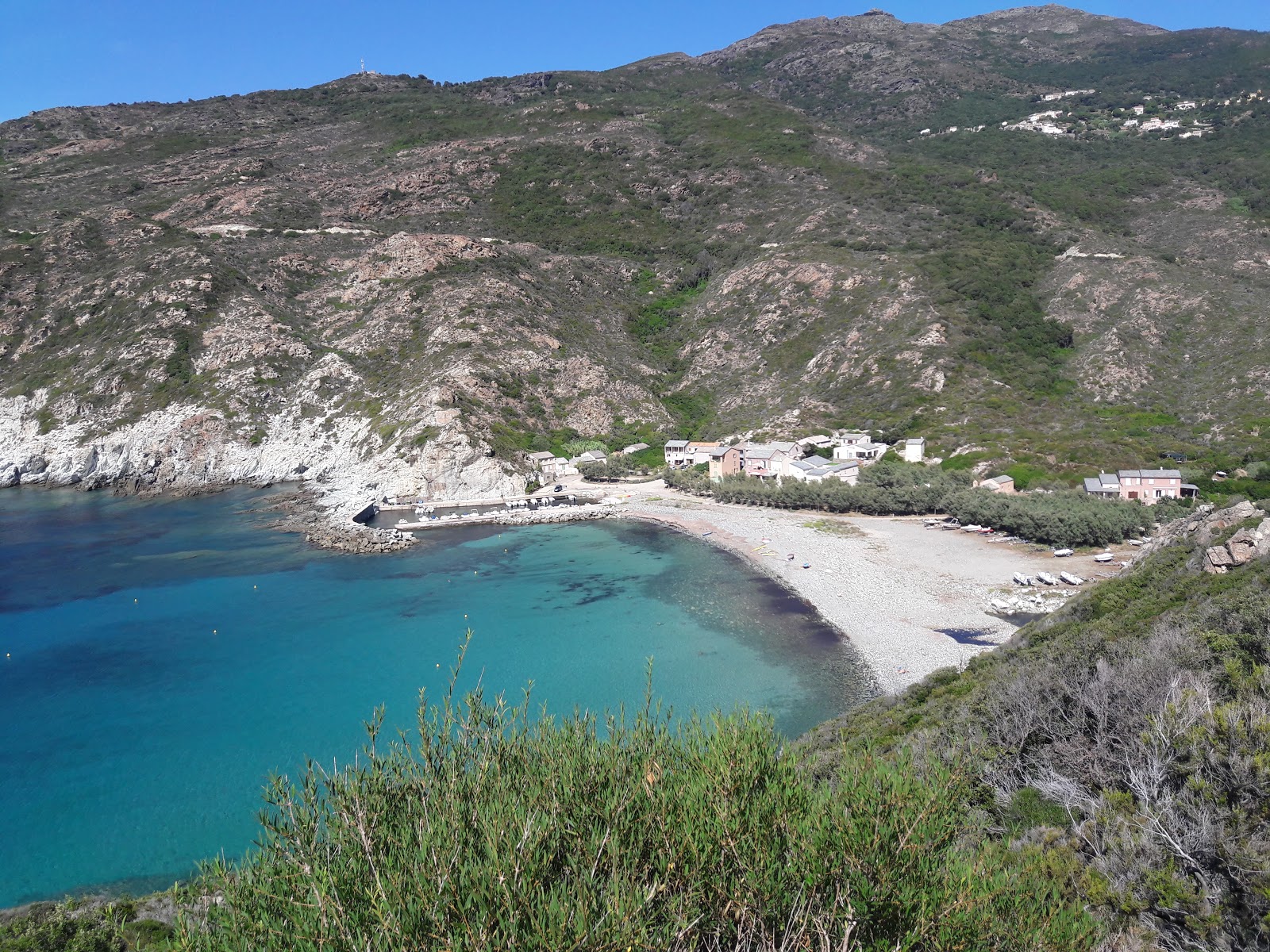 Photo of Giottani beach with very clean level of cleanliness