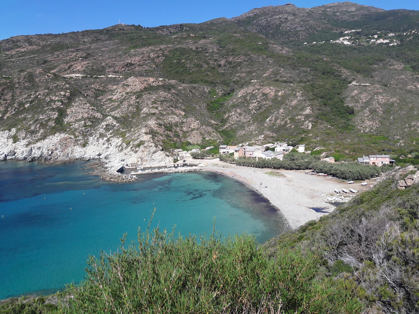 Φωτογραφία του Giottani beach παροχές περιοχής
