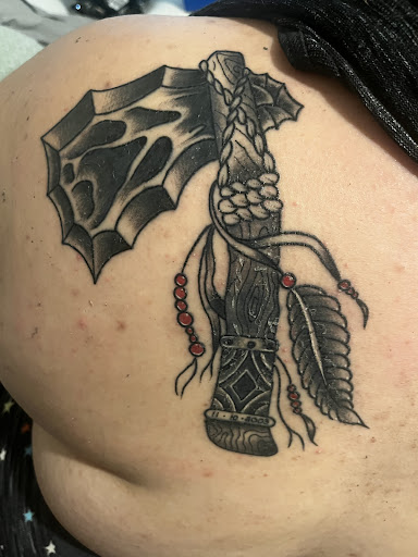 Tattoo Shop «Body Expressions Tattoo Studio», reviews and photos, 406 E Kingsbury St, Seguin, TX 78155, USA