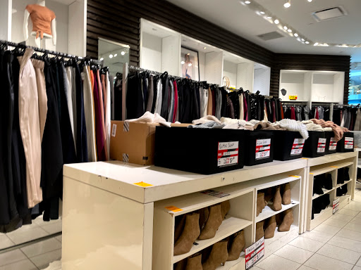 Clothing Store «Express», reviews and photos, 1625 Chestnut St, Philadelphia, PA 19103, USA