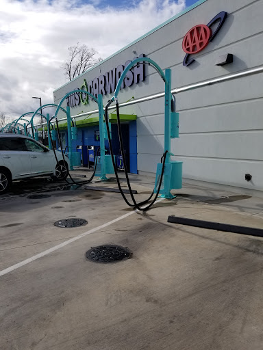 Fins Car Wash en Greenville