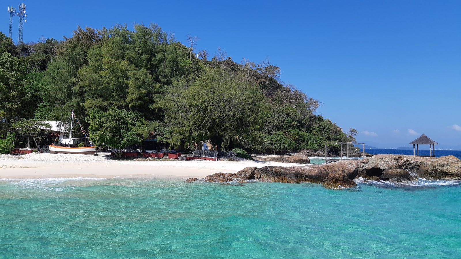 Maiton Private Beach photo #8