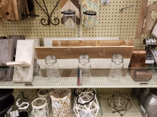 Craft Store «Hobby Lobby», reviews and photos, 750 E Lewis and Clark Pkwy, Clarksville, IN 47129, USA