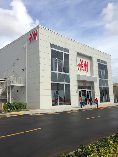 Shopping Mall «Westland Mall», reviews and photos, 1675 W 49th St, Hialeah, FL 33012, USA