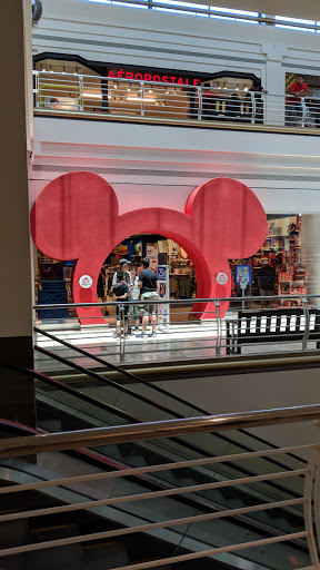 Shopping Mall «Shops at Rivercenter», reviews and photos, 849 E Commerce St, San Antonio, TX 78205, USA