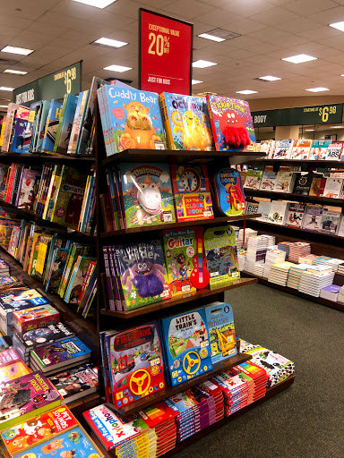 Book Store «Barnes & Noble», reviews and photos, 5701 Sunset Dr #196, South Miami, FL 33143, USA