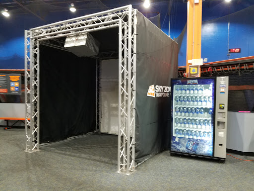 Amusement Center «Sky Zone Trampoline Park», reviews and photos, 1834 SW 2nd St, Pompano Beach, FL 33069, USA