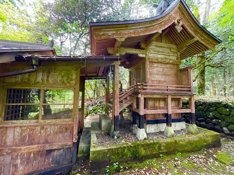 岡森神社