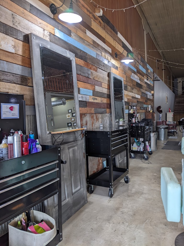 Salon Amore 64075