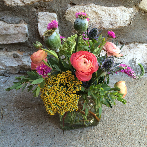 Florist «Crestwood Flowers», reviews and photos, 331 E 55th St, Kansas City, MO 64113, USA