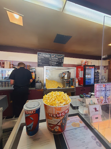 Movie Theater «Landmark CREST Theatre», reviews and photos, 16505 5th Ave NE, Shoreline, WA 98155, USA