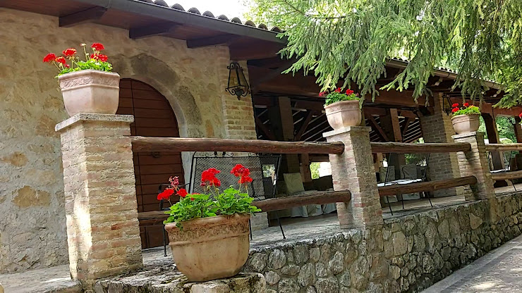 Vidéos hôtels Hotel Ristorante Le Gole 67041 Aielli