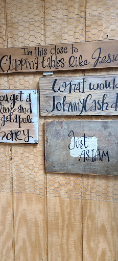 Antique Furniture Store «Old American Barn», reviews and photos, 107 Martinsburg Ave, Gordonsville, VA 22942, USA